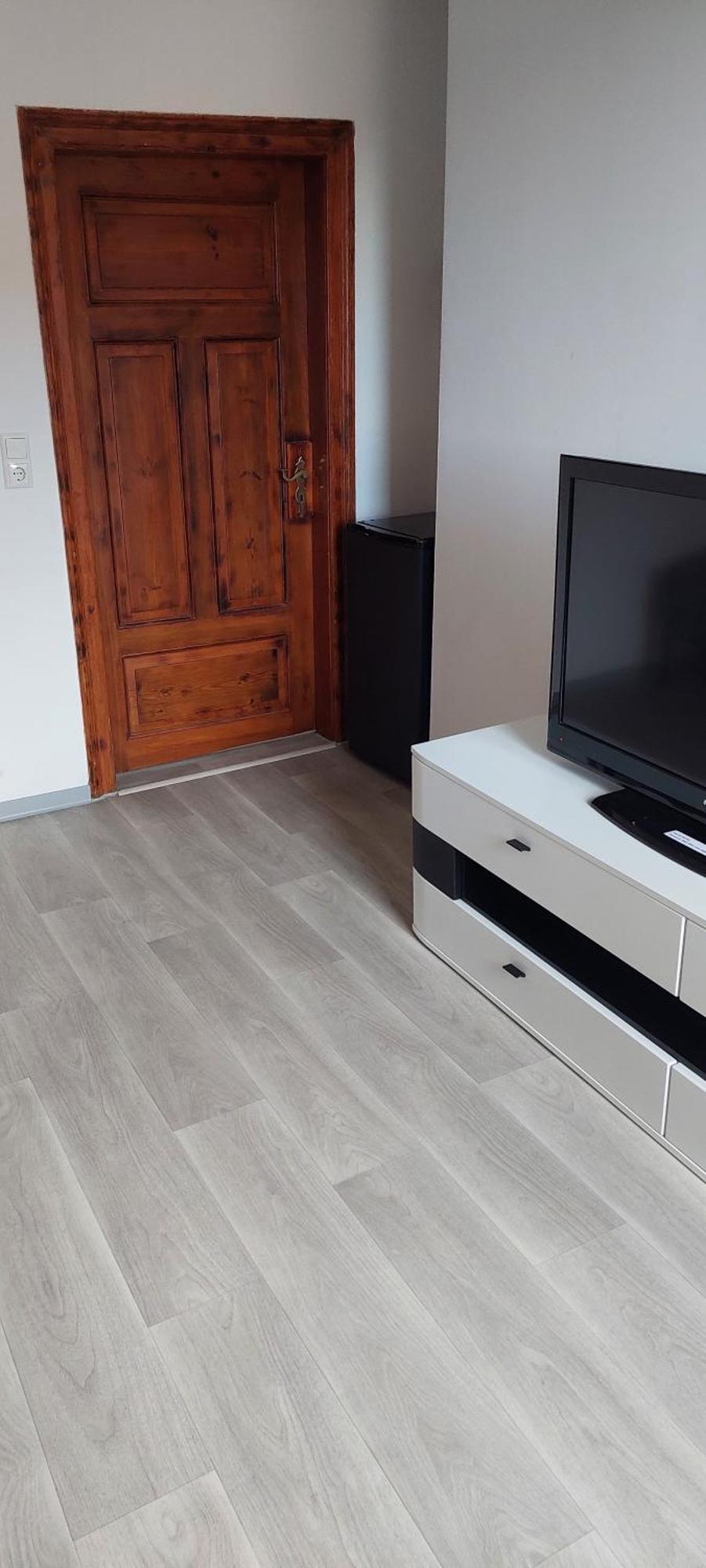 Zu Hause Auf Zeit Bei Marion Appartement Bobbau Buitenkant foto